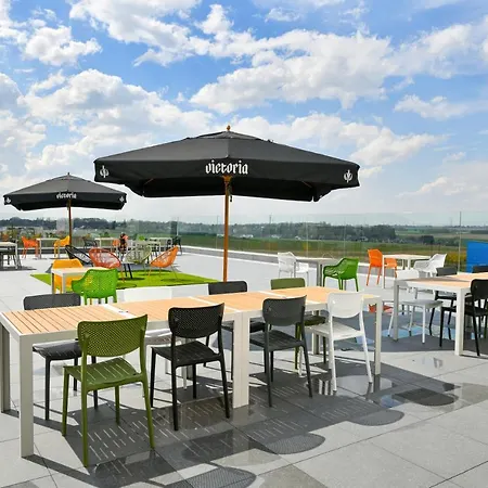 Ibis Styles 3* נמור