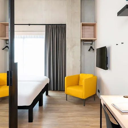 Ibis Styles נמור