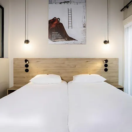 Ibis Styles נמור